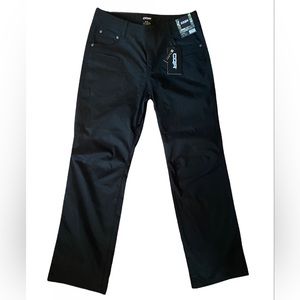 NWT. Women’s stretch tactical pants
